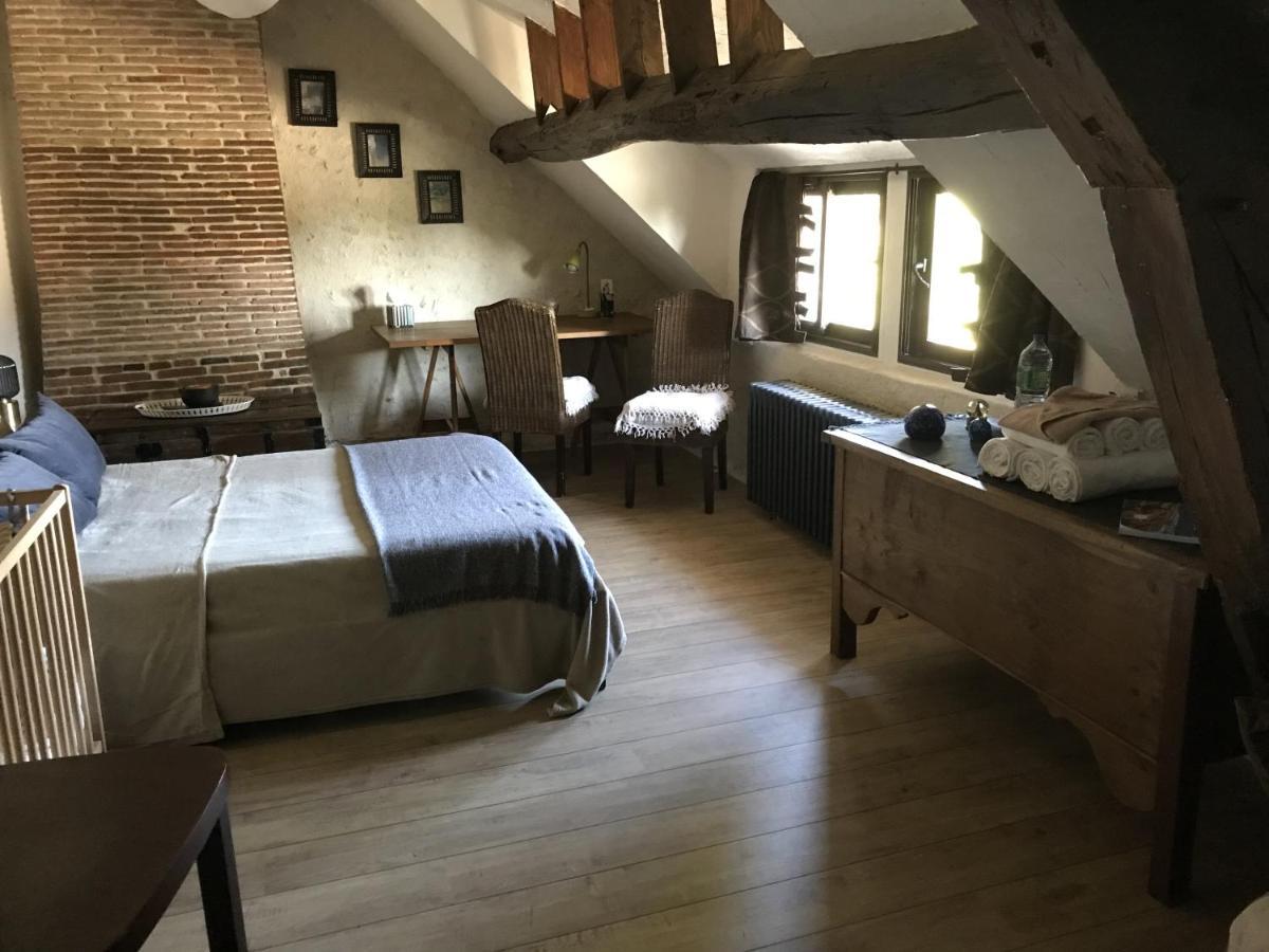 Chambre D'Hotes Chez Gustave & Compagnie Choussy Exteriör bild